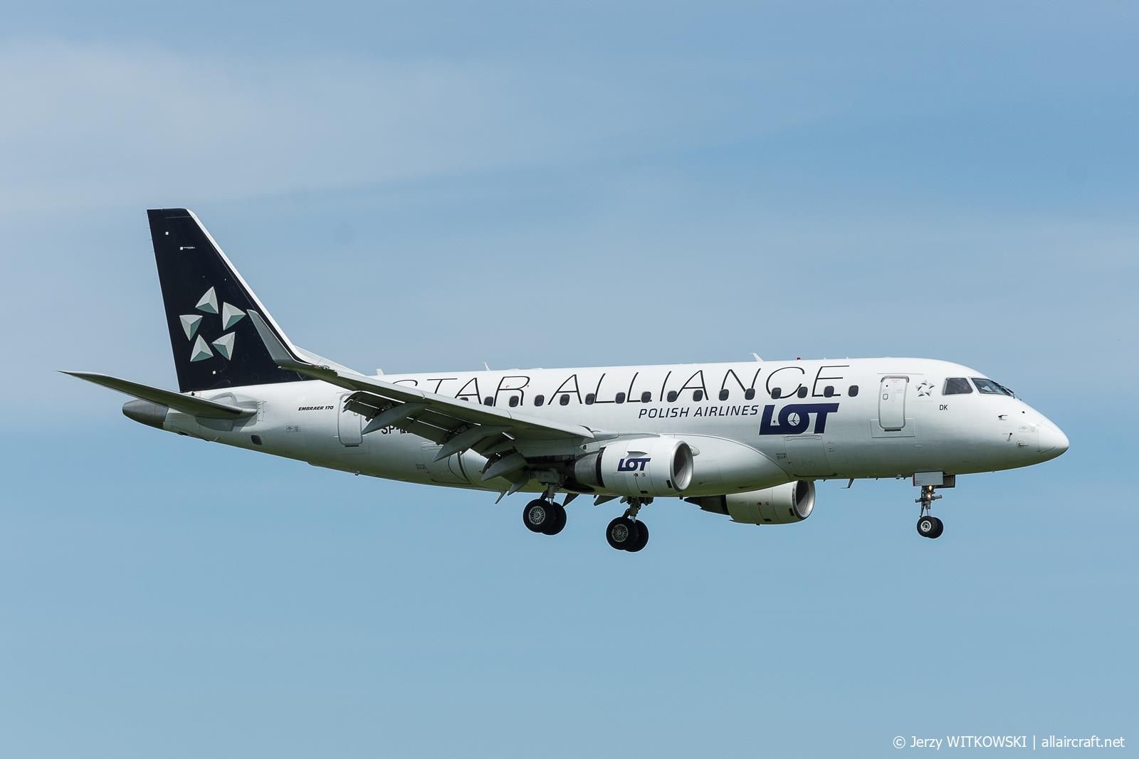 SP-LDK (17000074) Embraer 170-100LR