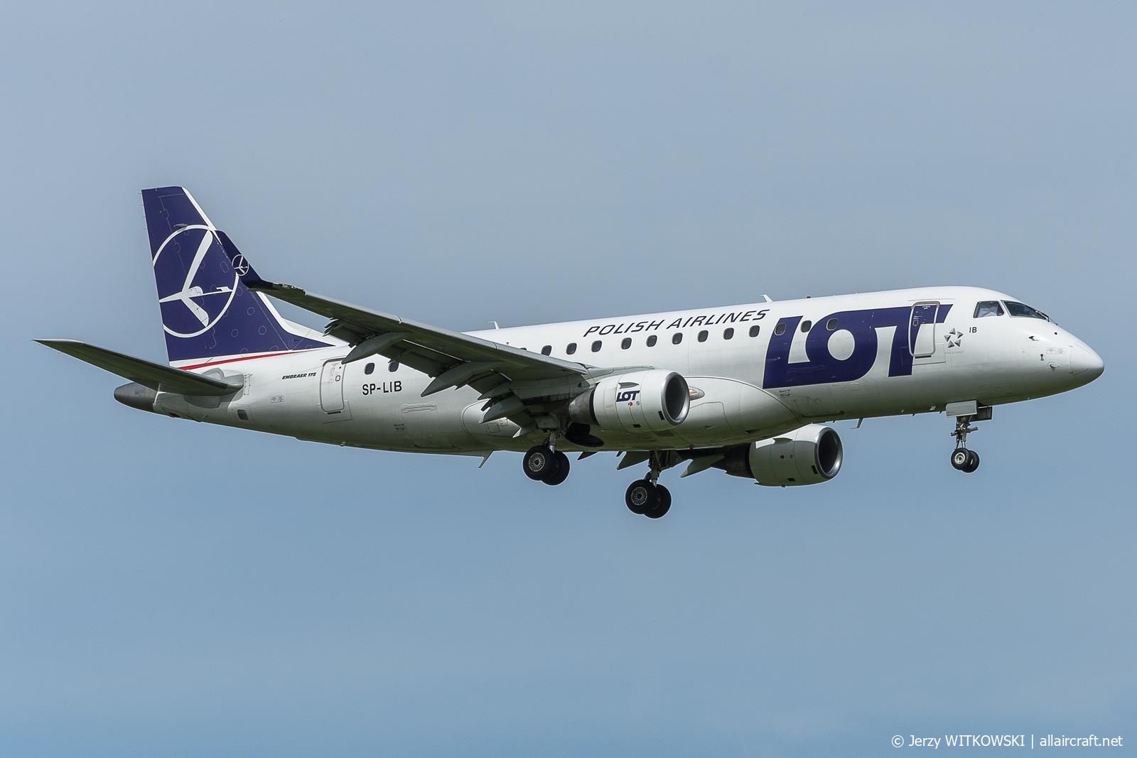 SP-LIB (17000132) Embraer 170-200STD