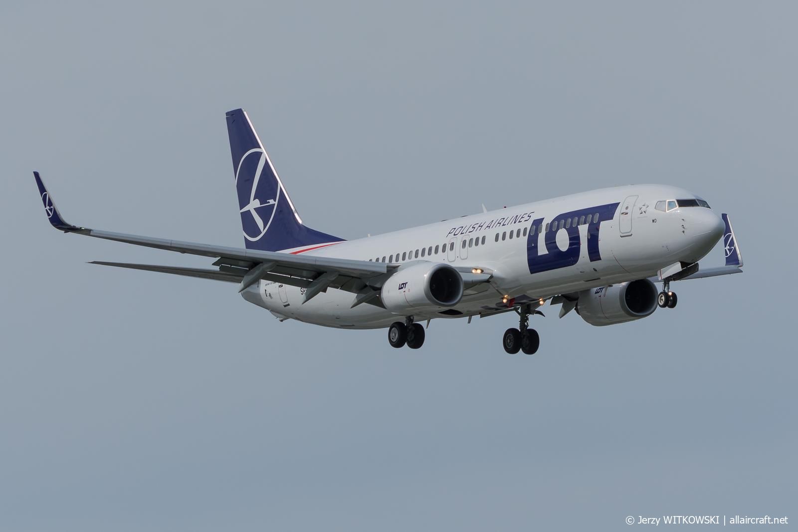 SP-LWD (32802) 2005 Boeing 737-89P(WL)