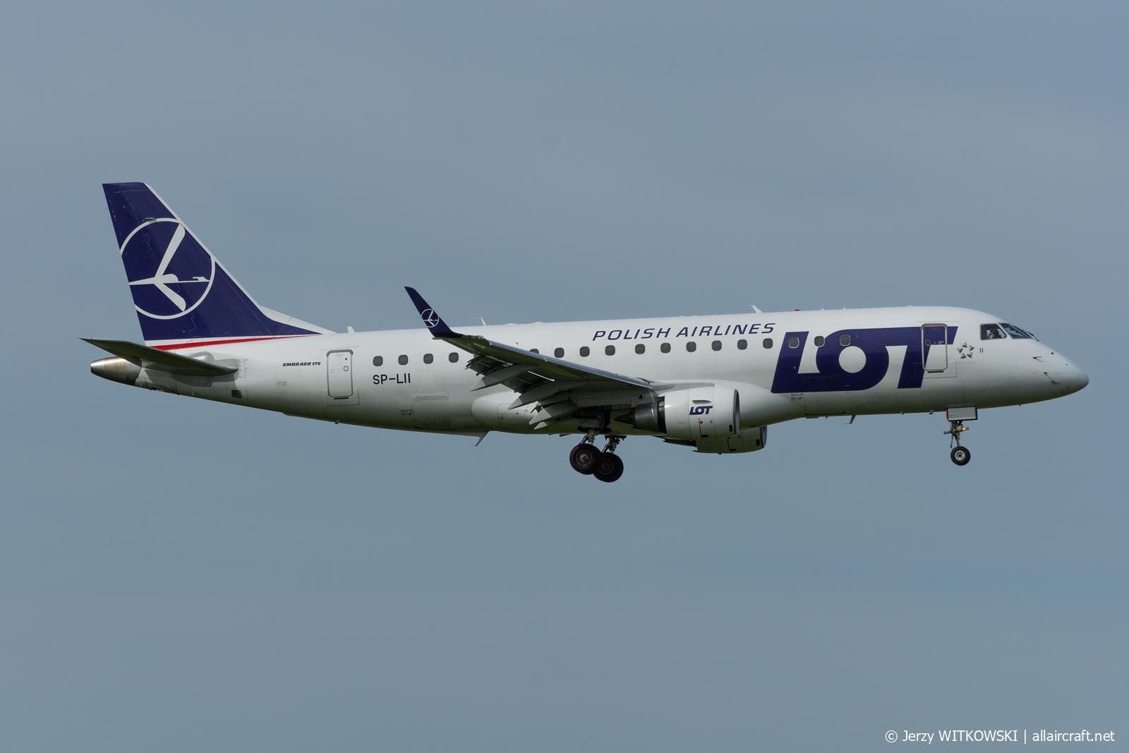 SP-LII (17000290) Embraer 170-200LR