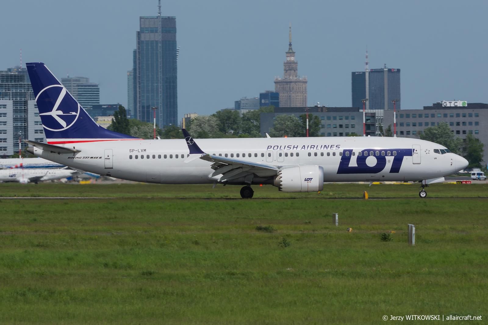SP-LVM (65187) 2022 Boeing 737-8 MAX