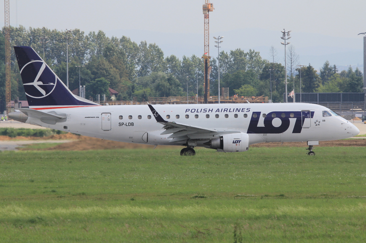 SP-LDB (17000024) Embraer 170-100STD