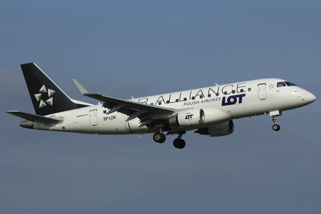 SP-LDK (17000074) Embraer 170-100LR