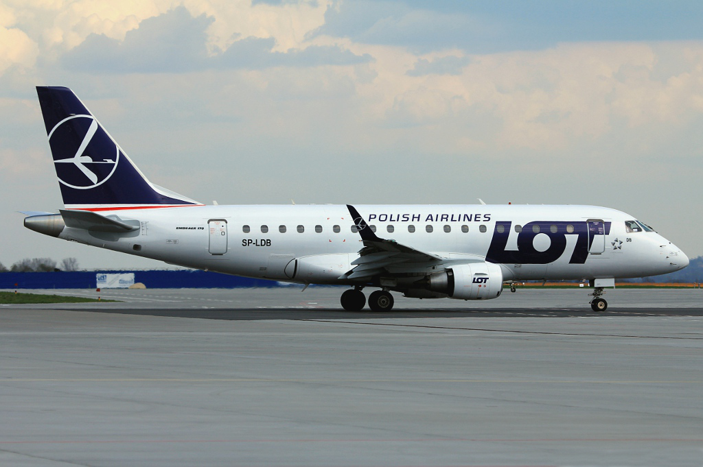 SP-LDB (17000024) Embraer 170-100STD