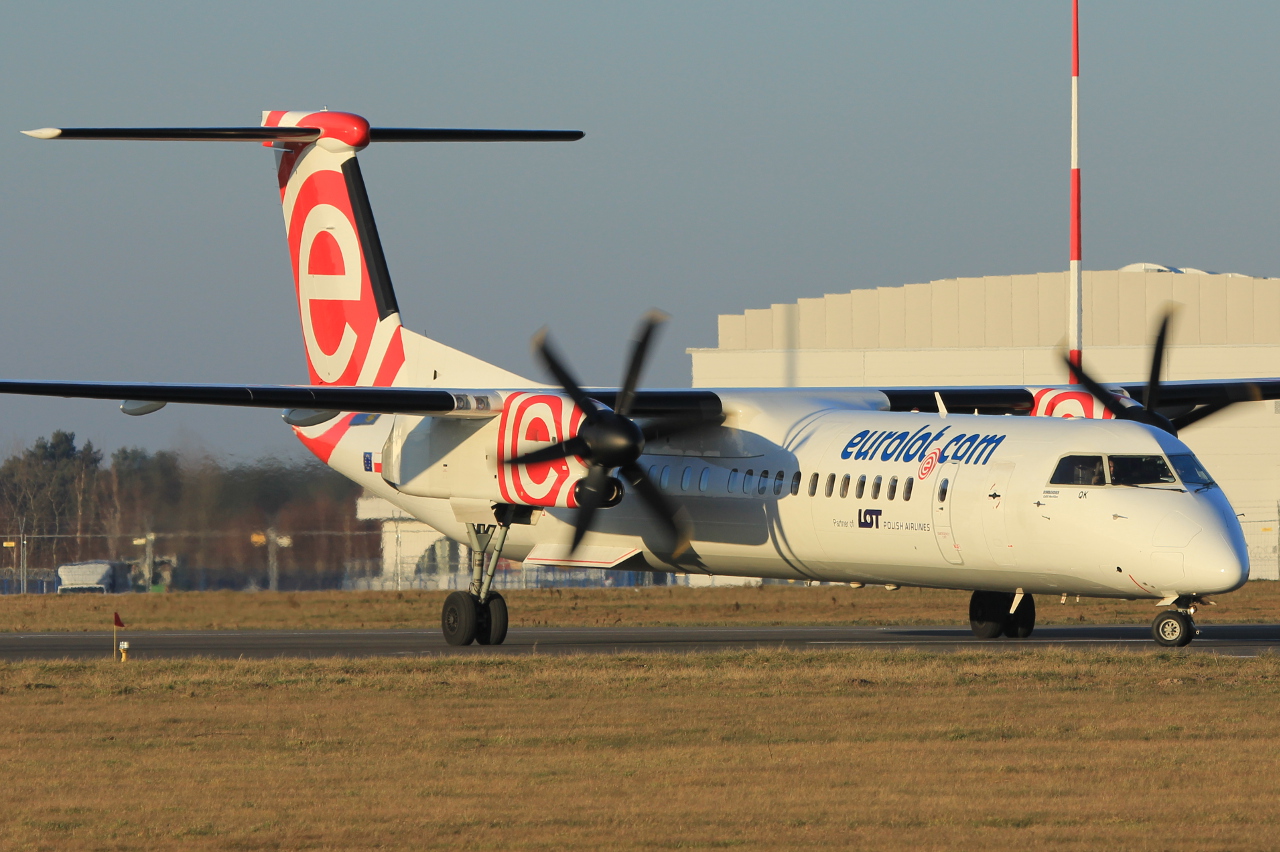 SP-EQK (4443) 2013 Bombardier Dash 8-Q402