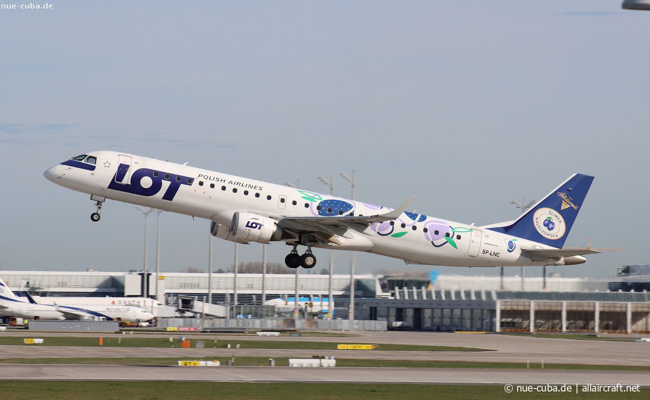 SP-LNC (19000462) Embraer 190-200LR
