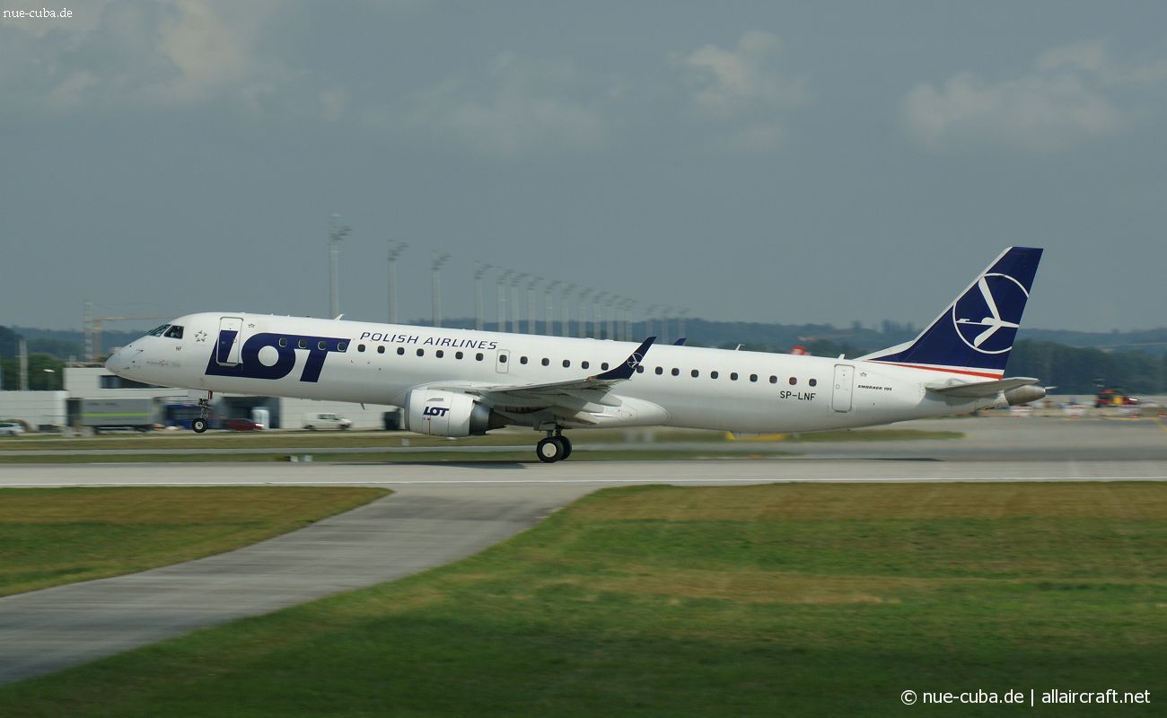 SP-LNF (19000596) Embraer 190-200LR