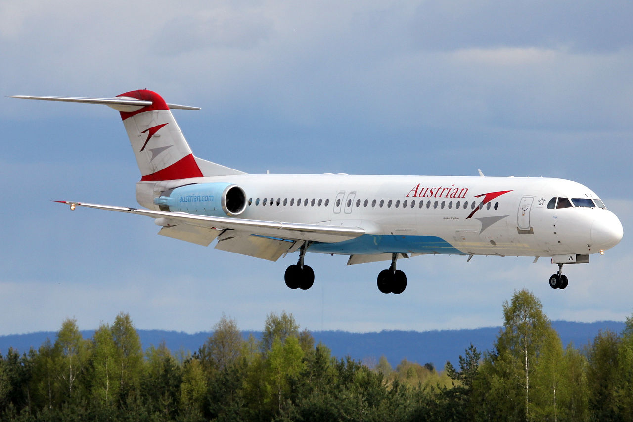 OE-LVA · Fokker 100 · (OSL / ENGM)
