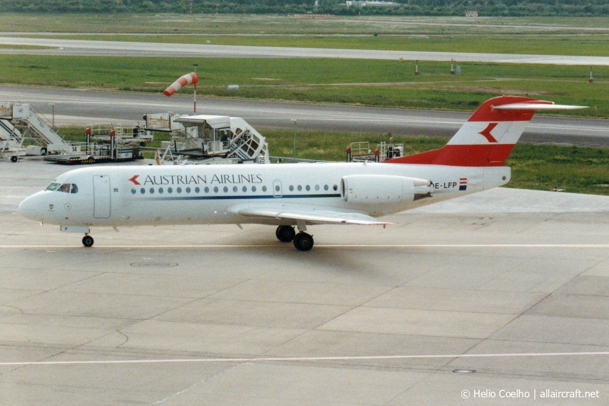 OE-LFP (11560) 1995 Fokker 70