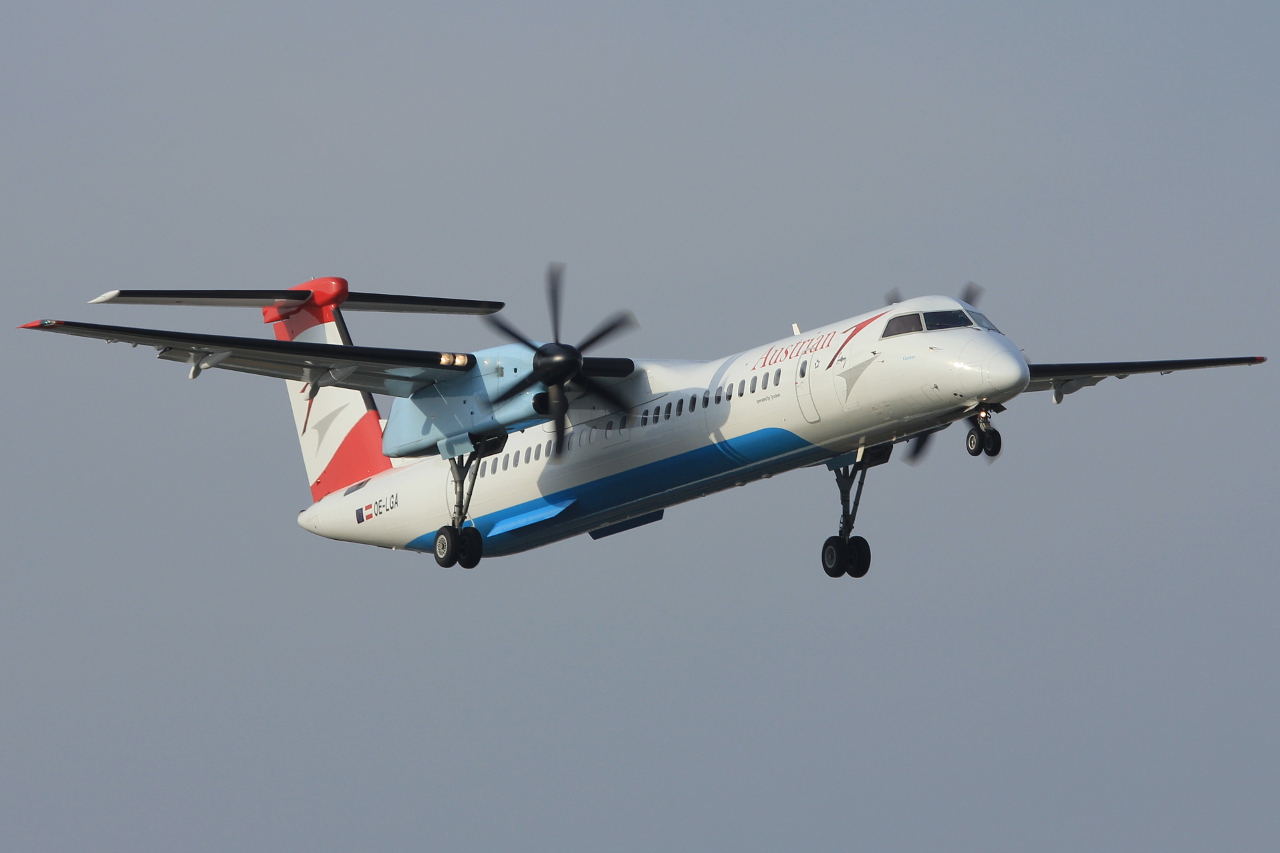 OE-LGA (cn 04014) Dash 8-Q402