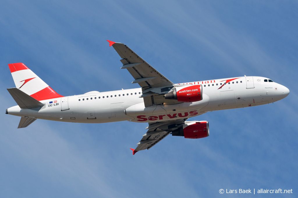 OE-LBI (cn 1937) Airbus A320-214
