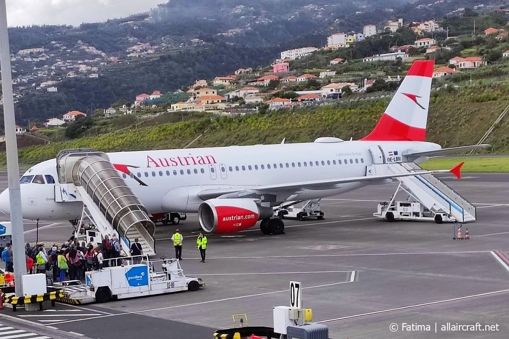 OE-LBN (768) 1997 Airbus A320-214