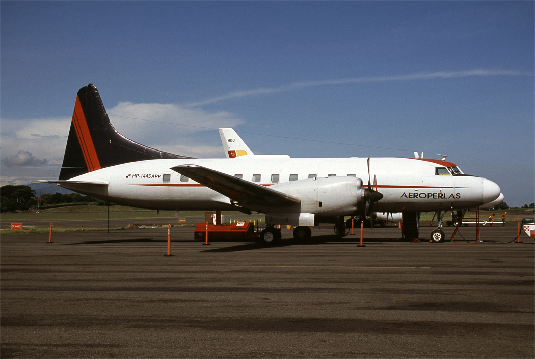 HP-1445APP (cn 07) Canadair CC-109