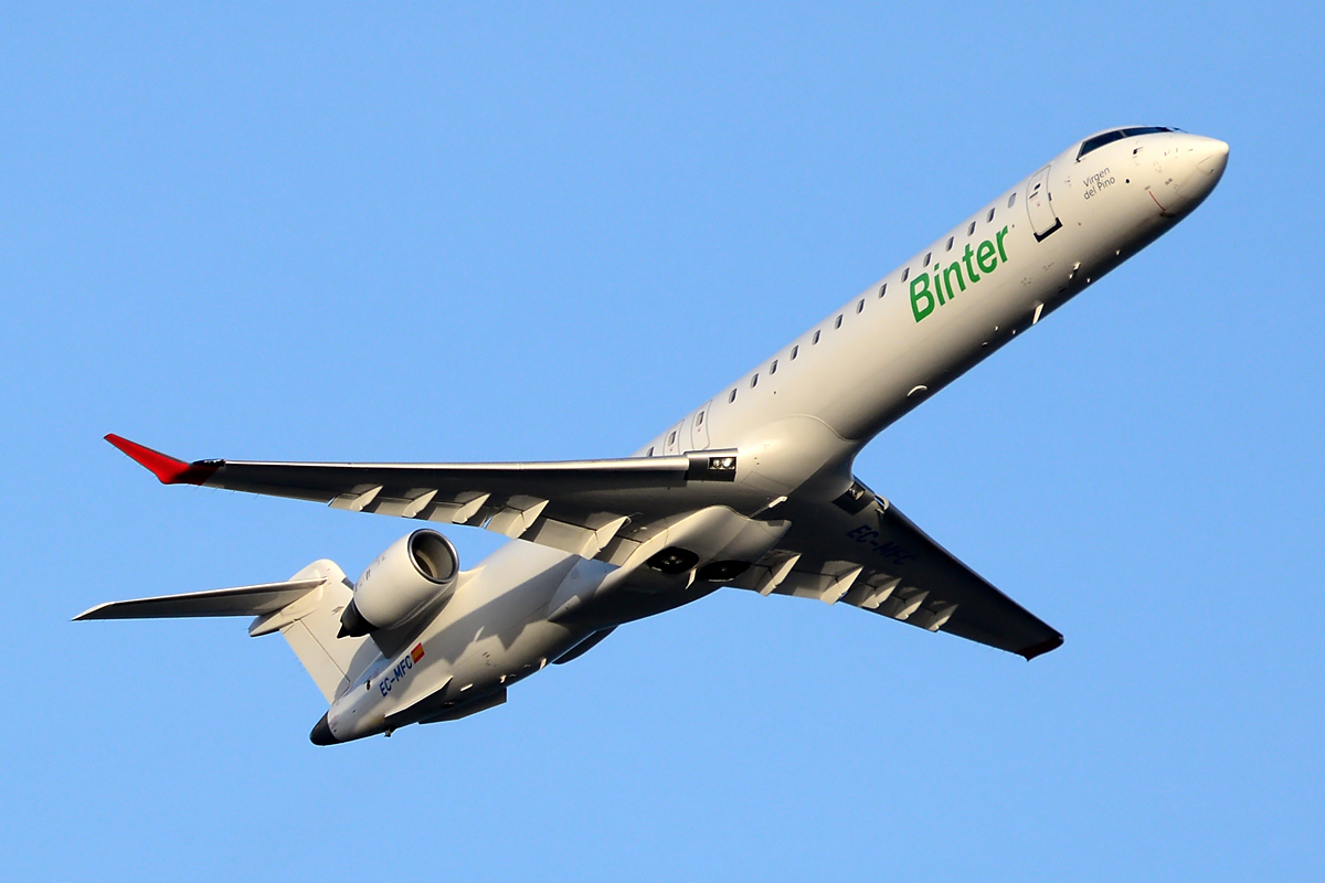 EC-MFC (cn 15065) Bombardier CRJ-900