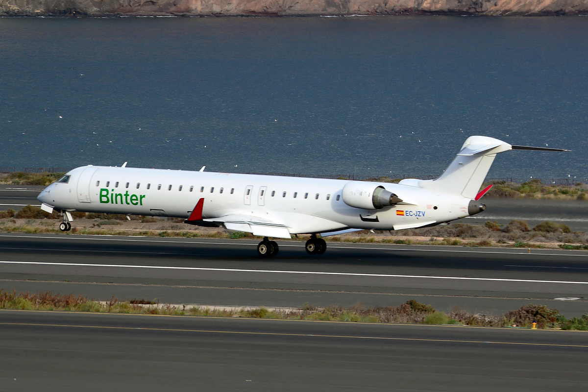 EC-JZV (cn 15117) Bombardier CRJ900ER