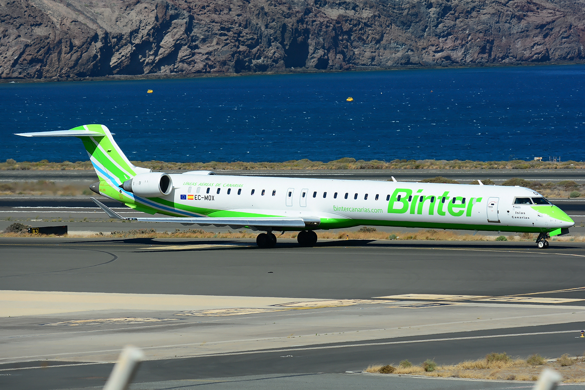 EC-MOX (cn 19053) Bombardier CRJ-1000