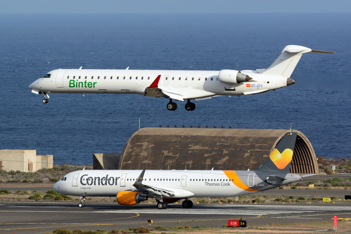 EC-JZV (cn 15117) Bombardier CRJ900ER