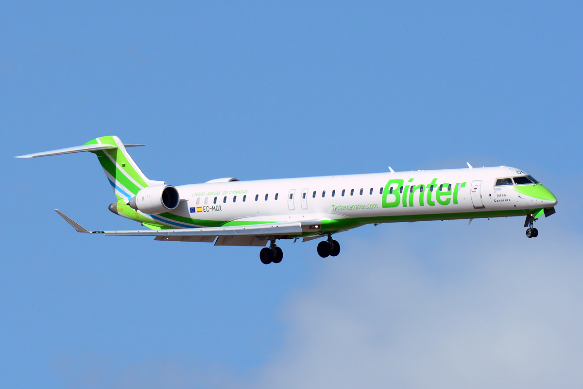 EC-MOX (cn 19053) Bombardier CRJ-1000