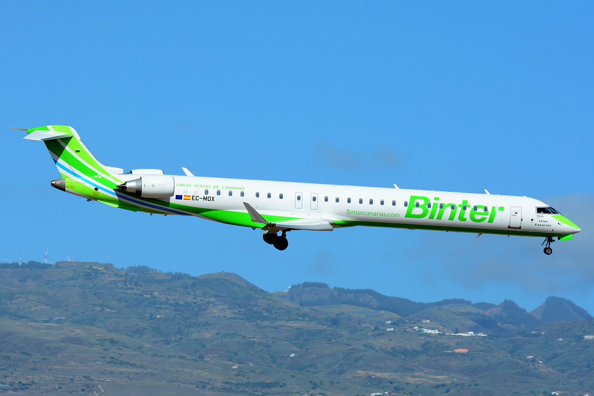 EC-MOX (cn 19053) Bombardier CRJ-1000