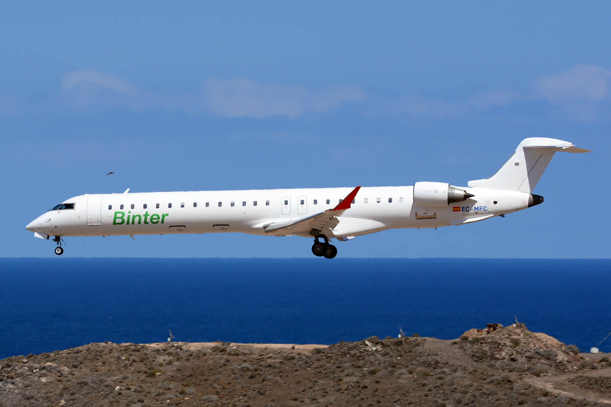 EC-MFC (cn 15065) Bombardier CRJ-900
