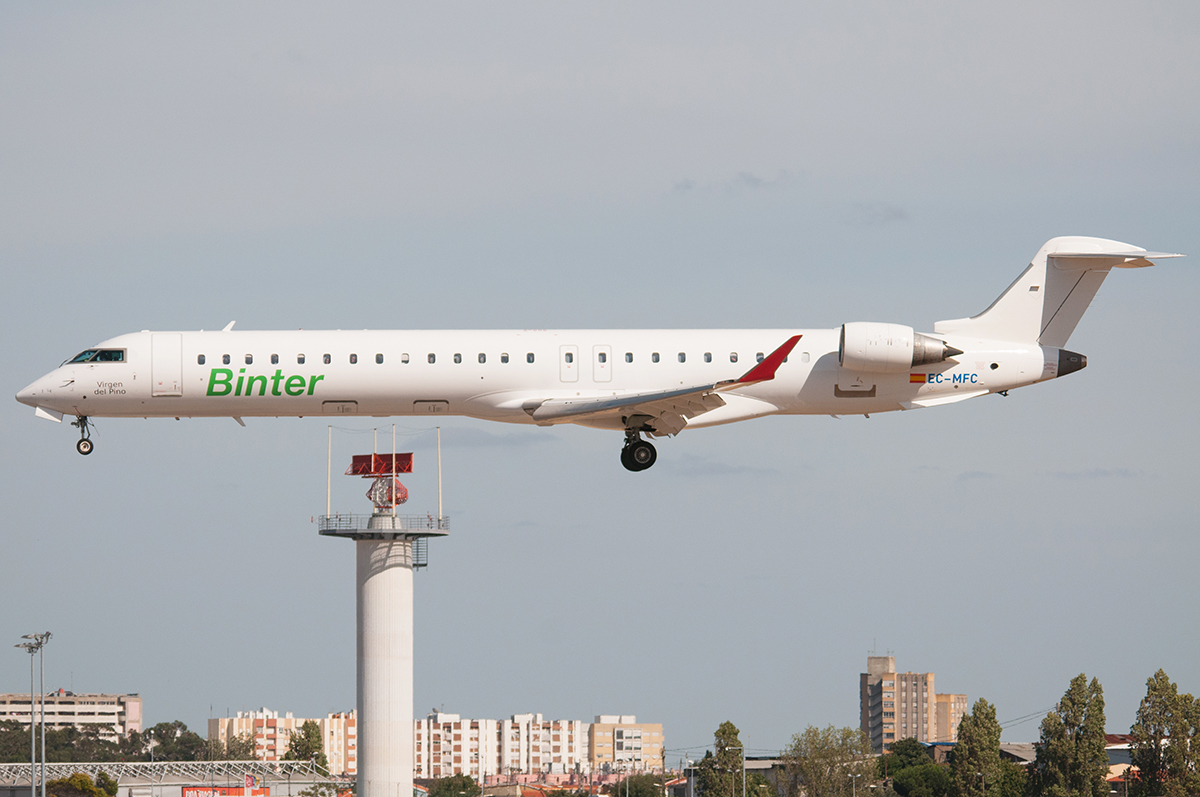 EC-MFC (cn 15065) Bombardier CRJ-900