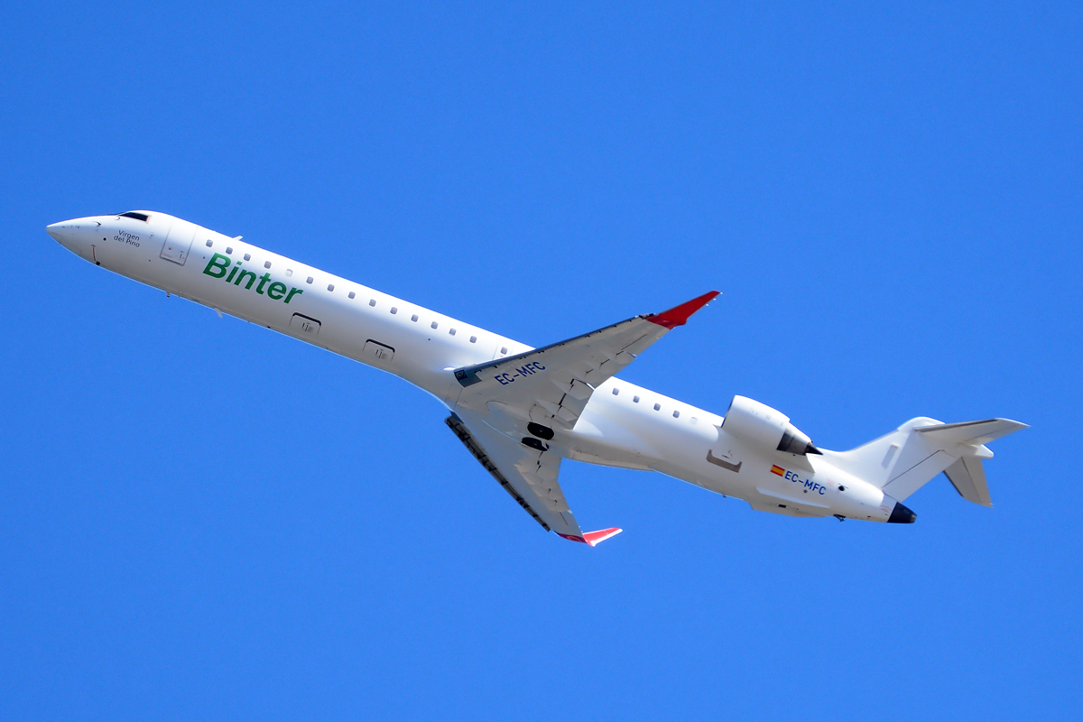 EC-MFC (cn 15065) Bombardier CRJ-900