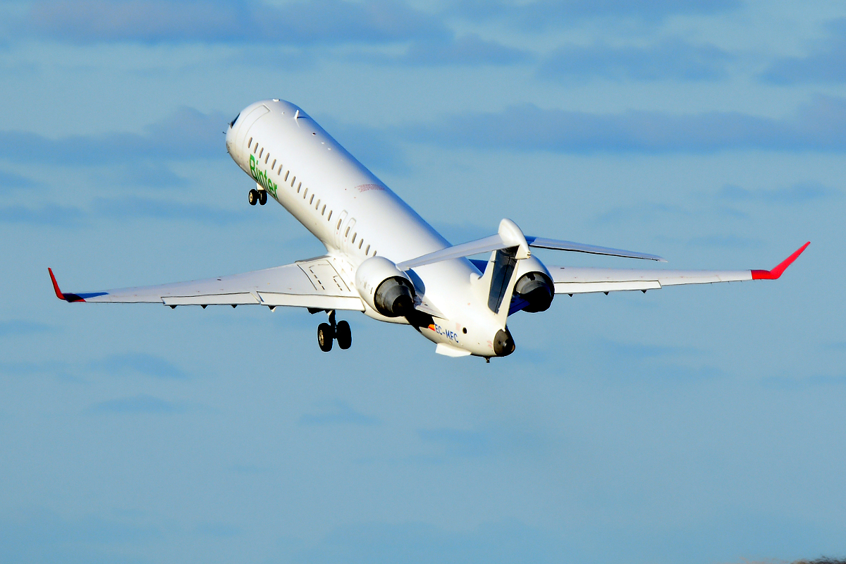 EC-MFC (cn 15065) Bombardier CRJ-900