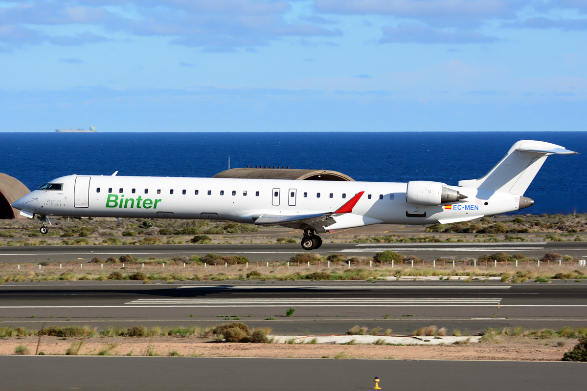 EC-MEN (cn 15063) Bombardier CRJ900ER