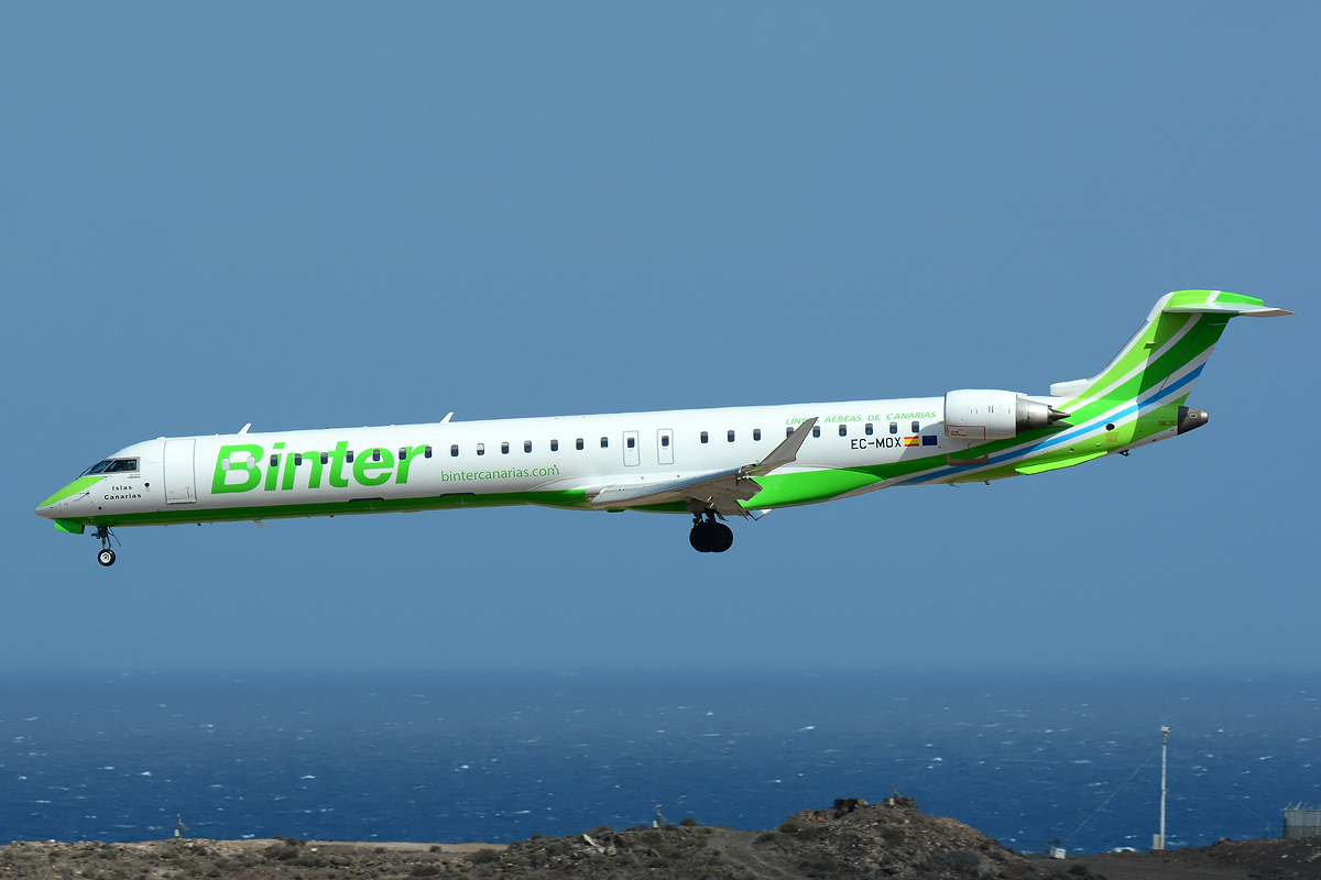 EC-MOX (cn 19053) Bombardier CRJ-1000