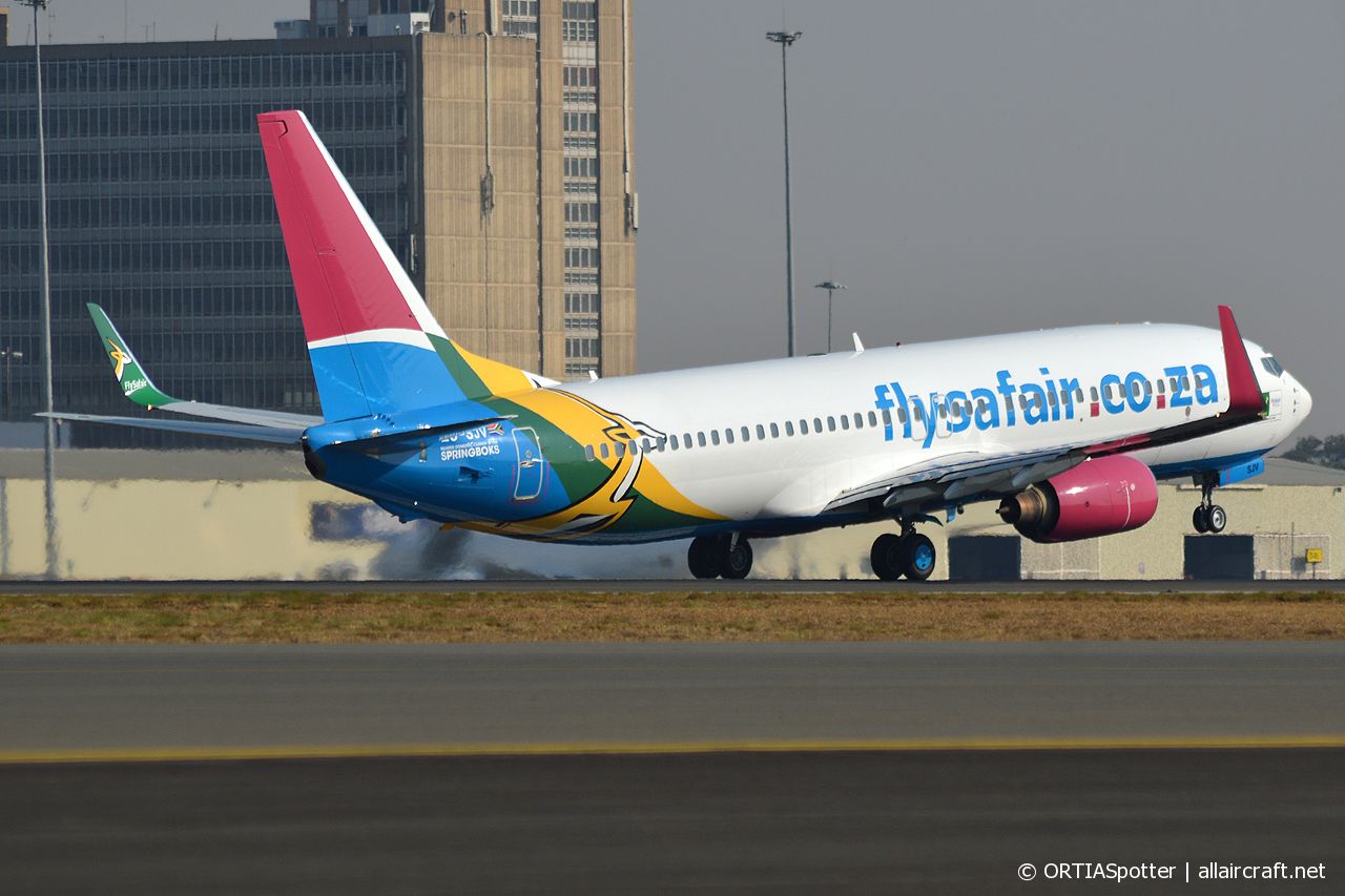 ZS-SJV (032635) Boeing 737-844(WL)