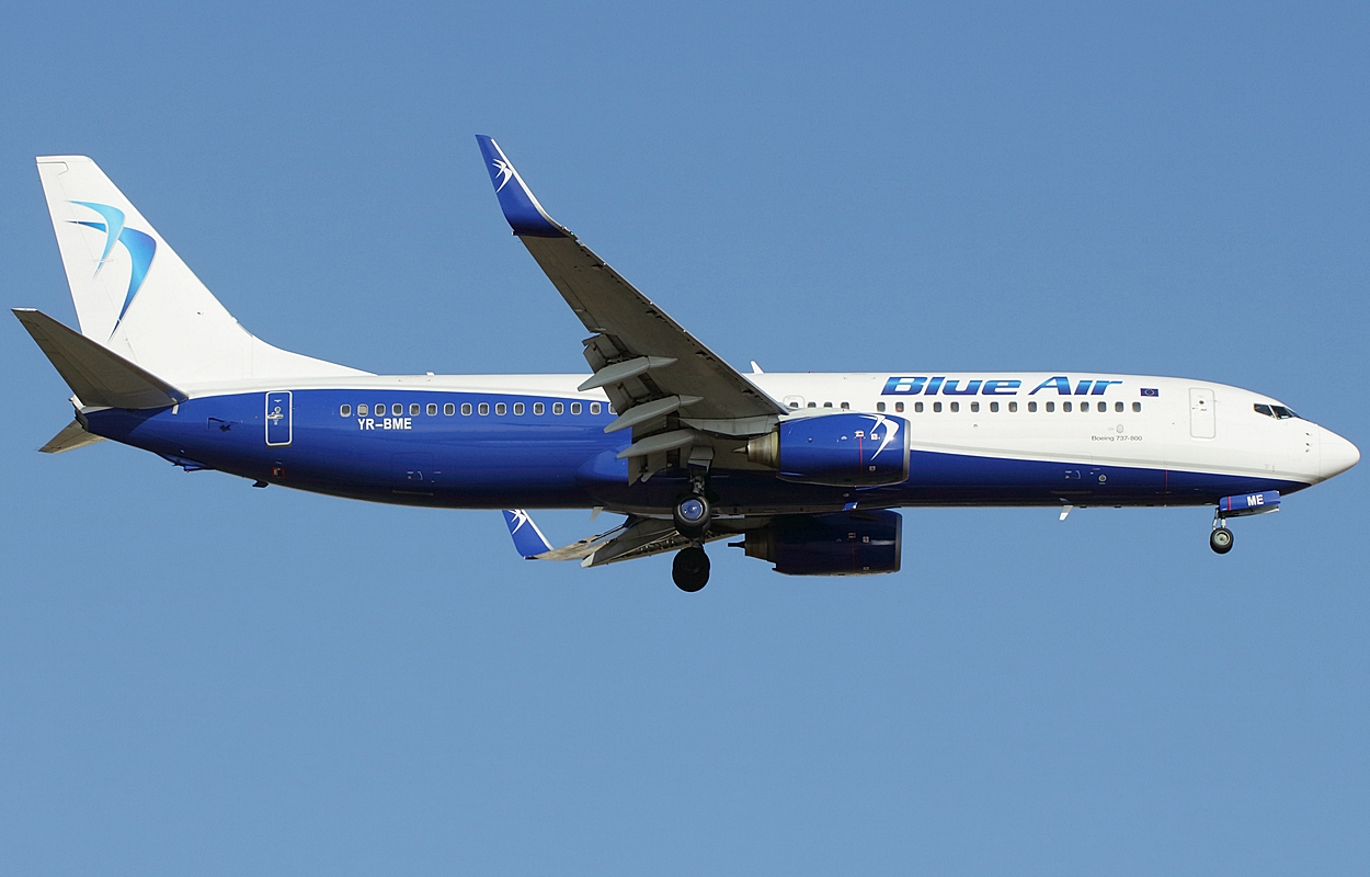 YR-BME (cn 34251) Boeing 737-86N