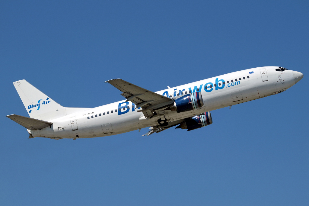 YR-BAM (26302) 1994 Boeing 737-4Q8