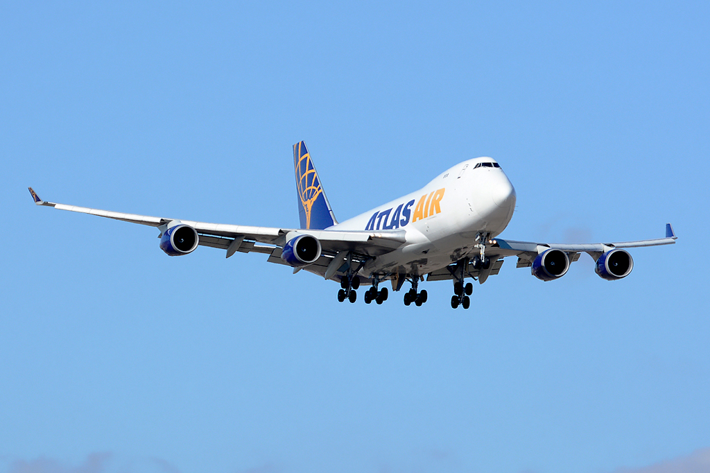 N496MC (29257) 1999 Boeing 747-47UF