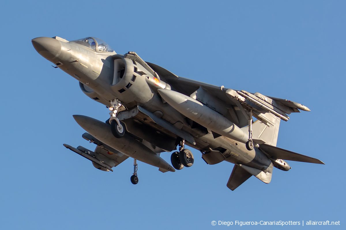 VA.1B-16 (E16) McDonnell Douglas EAV-8B Harrier II