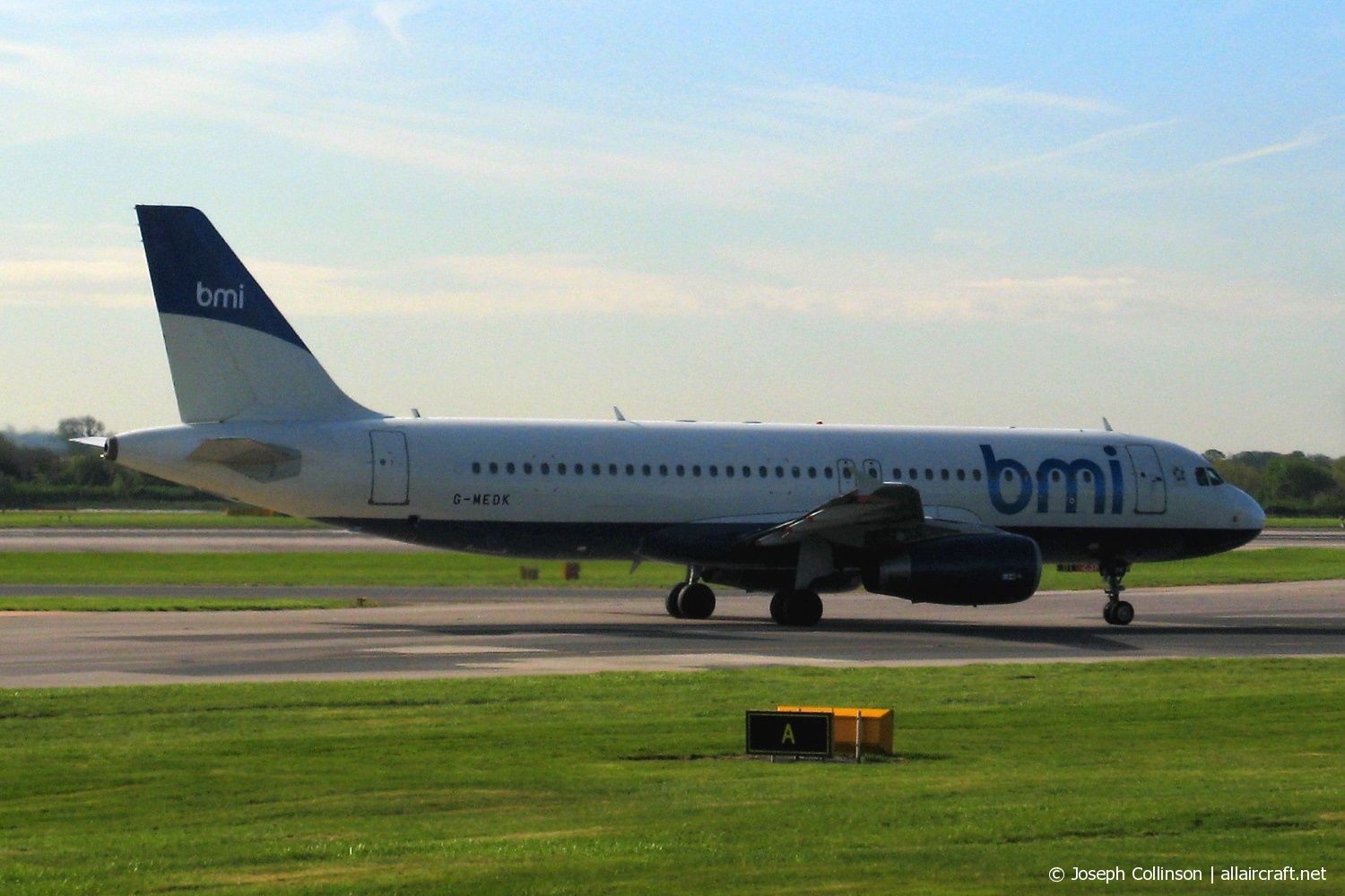 G-MEDK (2441) 2005 Airbus A320-232