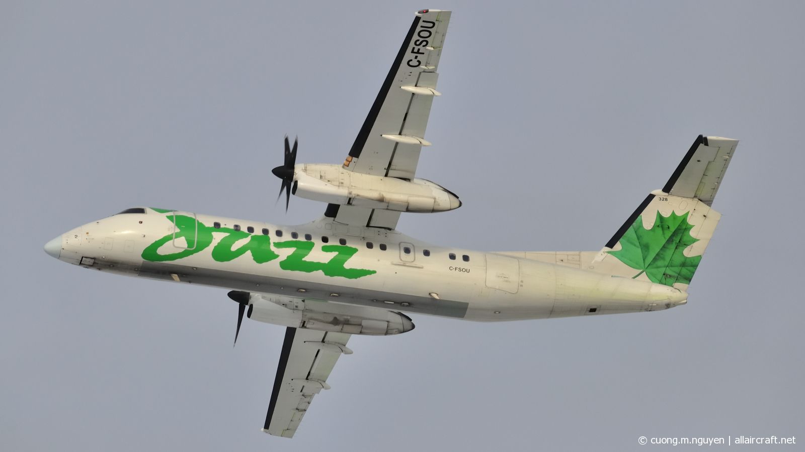 C-FSOU · Bombardier Dash 8-311 · (YUL / CYUL)
