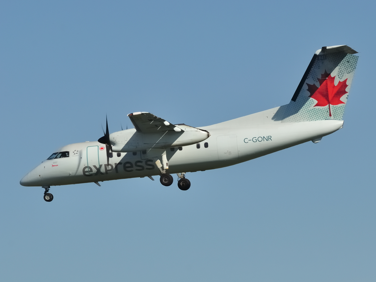 C-GONR (109) 1988 Bombardier Dash 8-102