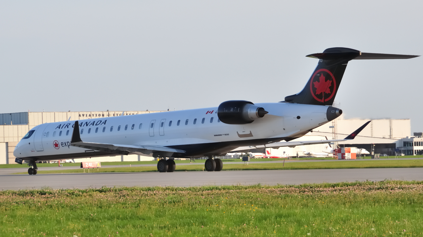 C-GJZV (15424) 2016 Bombardier CRJ-900