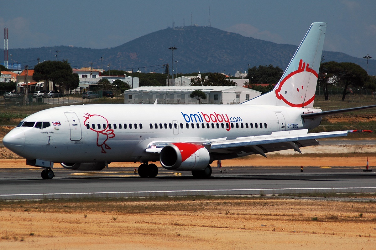 G-TOYG (cn 28872) Boeing 737-36N