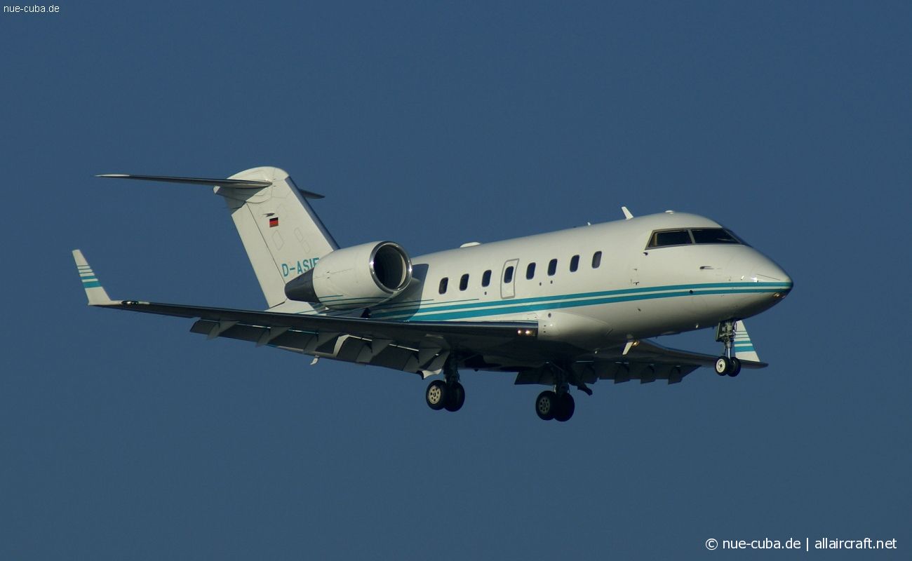 D-ASIE (5475) 2000 Bombardier CL-600-2B16 Challenger 604