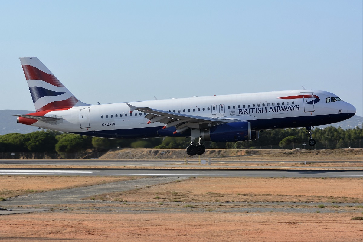 G-GATK (cn 1902) Airbus A320-233