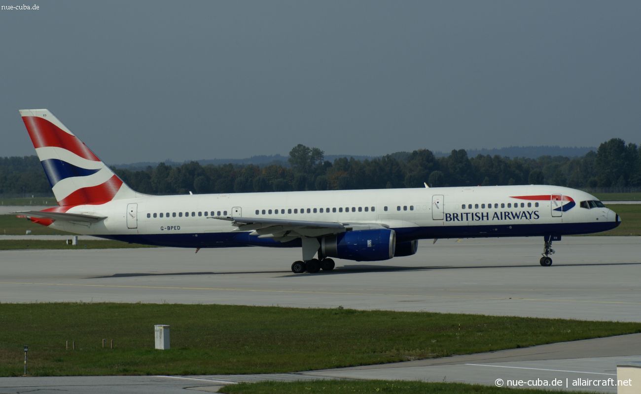 G-BPED (cn 25059) Boeing 757-236
