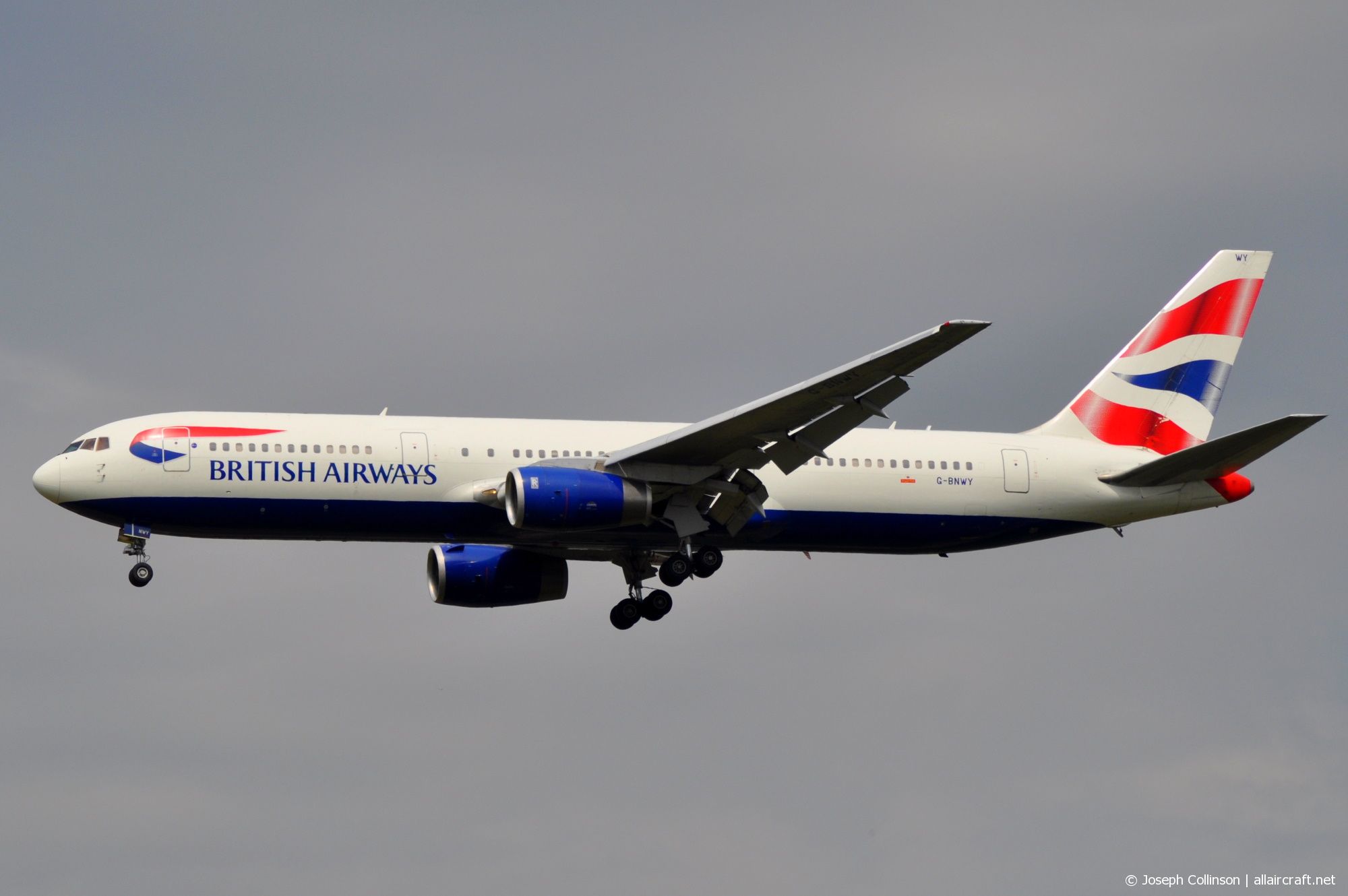 G-BNWY (cn 25834) Boeing 767-336ER