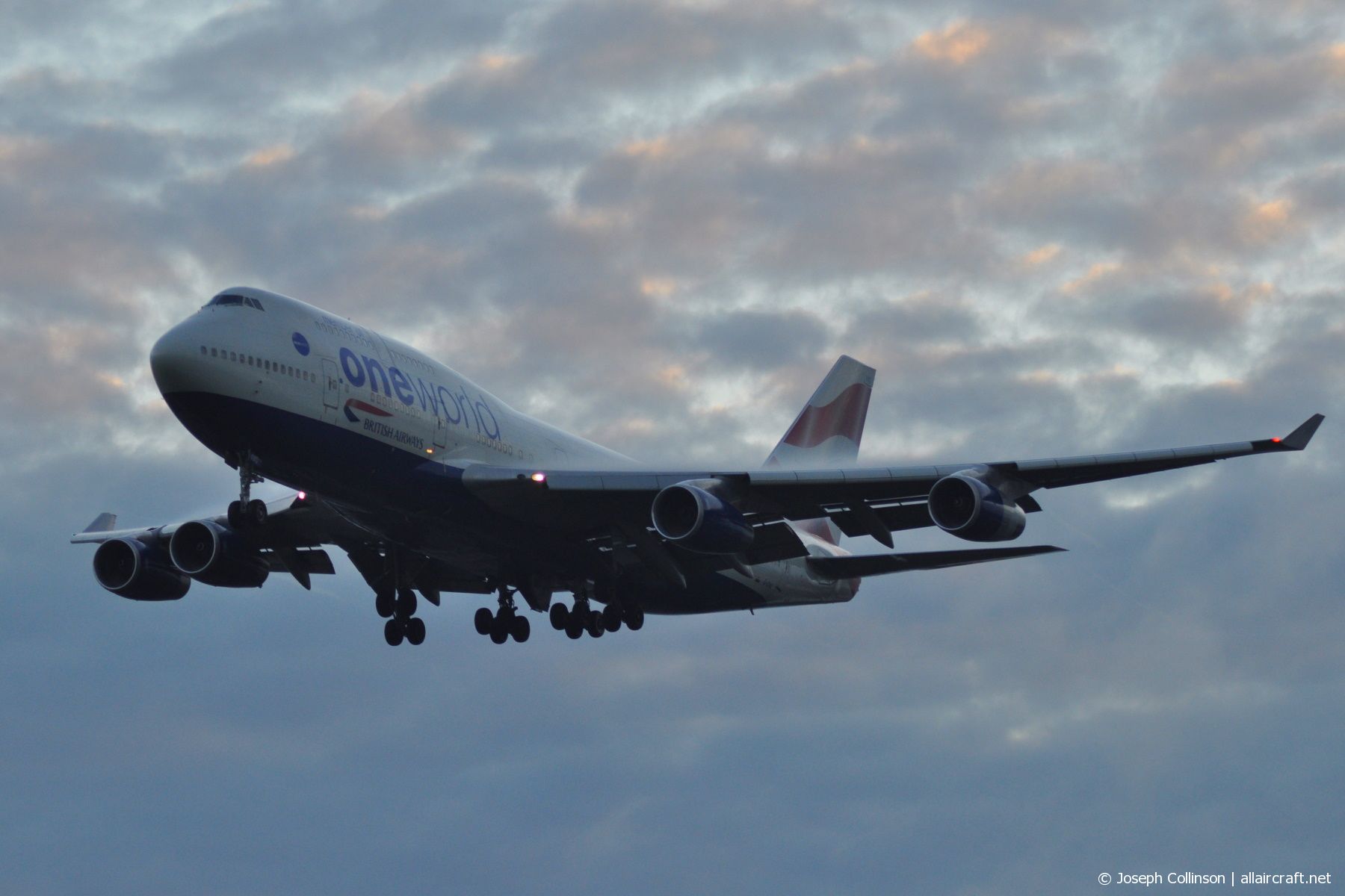 G-CIVC (cn 25812) Boeing 747-436