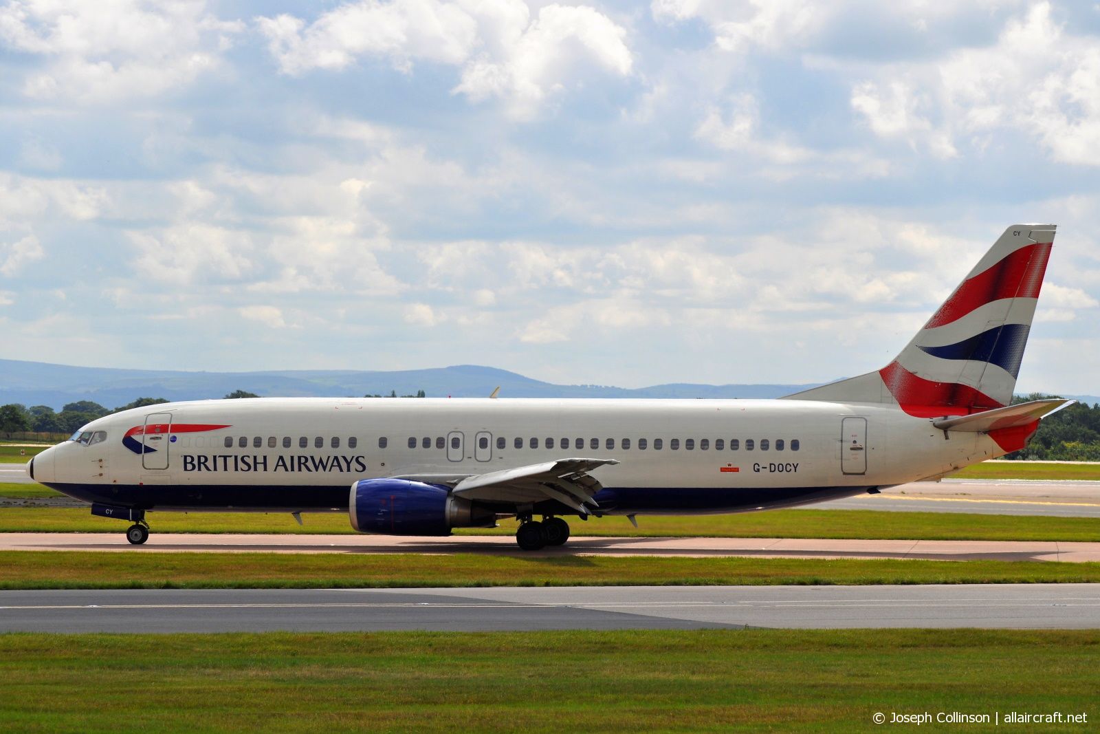 G-DOCY (cn 25844) Boeing 737-436