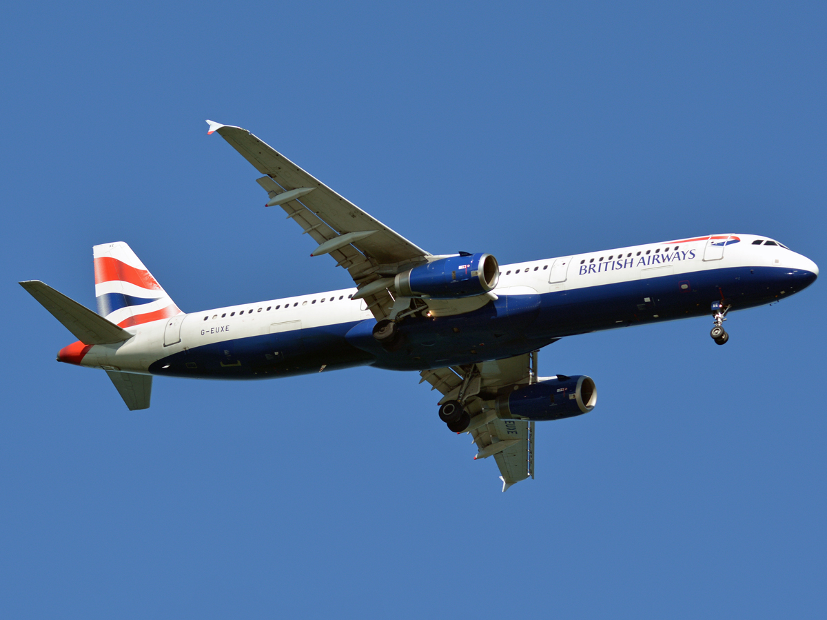 G-EUXE (cn 2323) Airbus A321-231