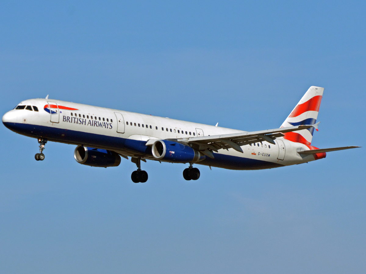 G-EUXM (3290) 2007 Airbus A321-231