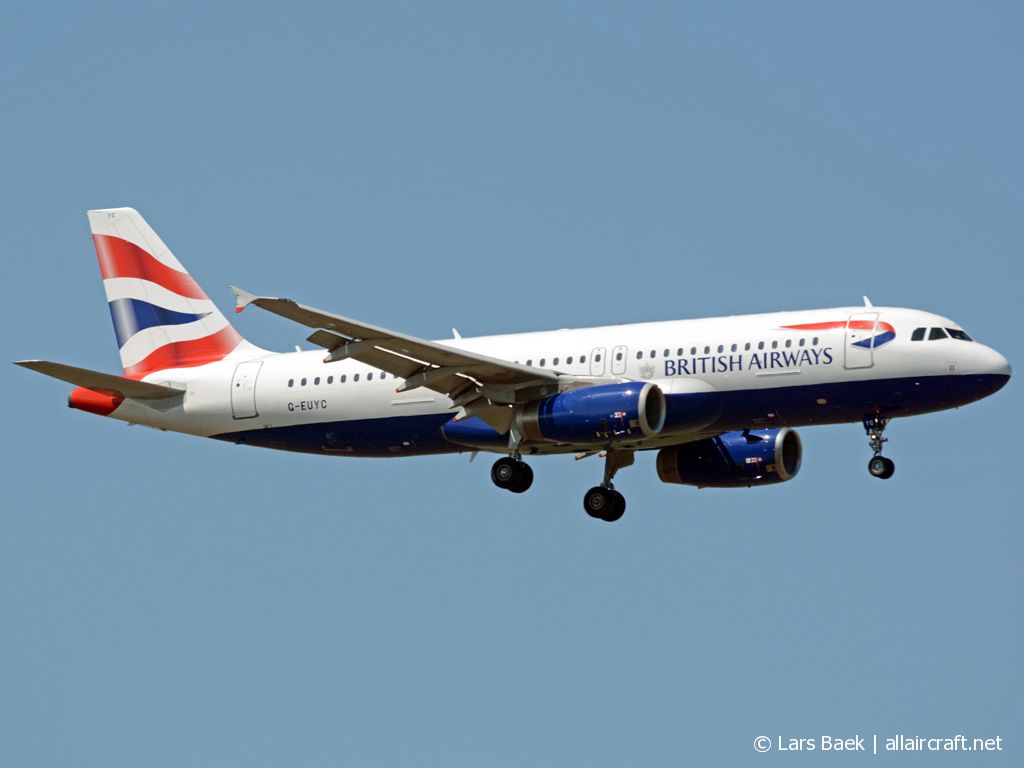 G-EUYC (3721) 2008 Airbus A320-232