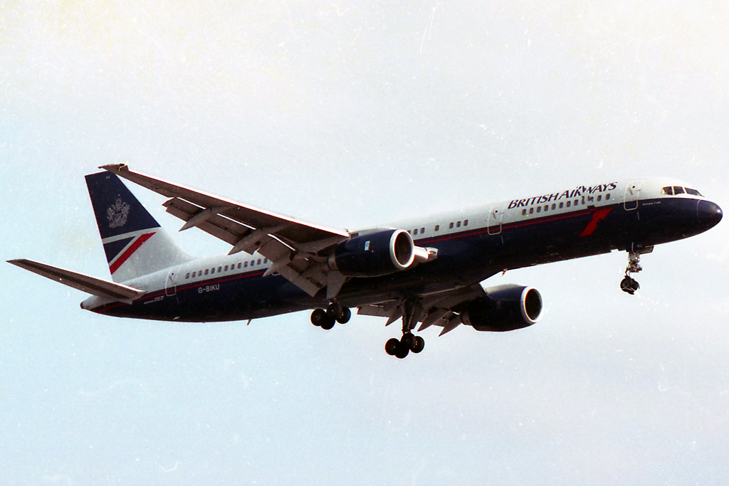 G-BIKU (23399) 1985 Boeing 757-236