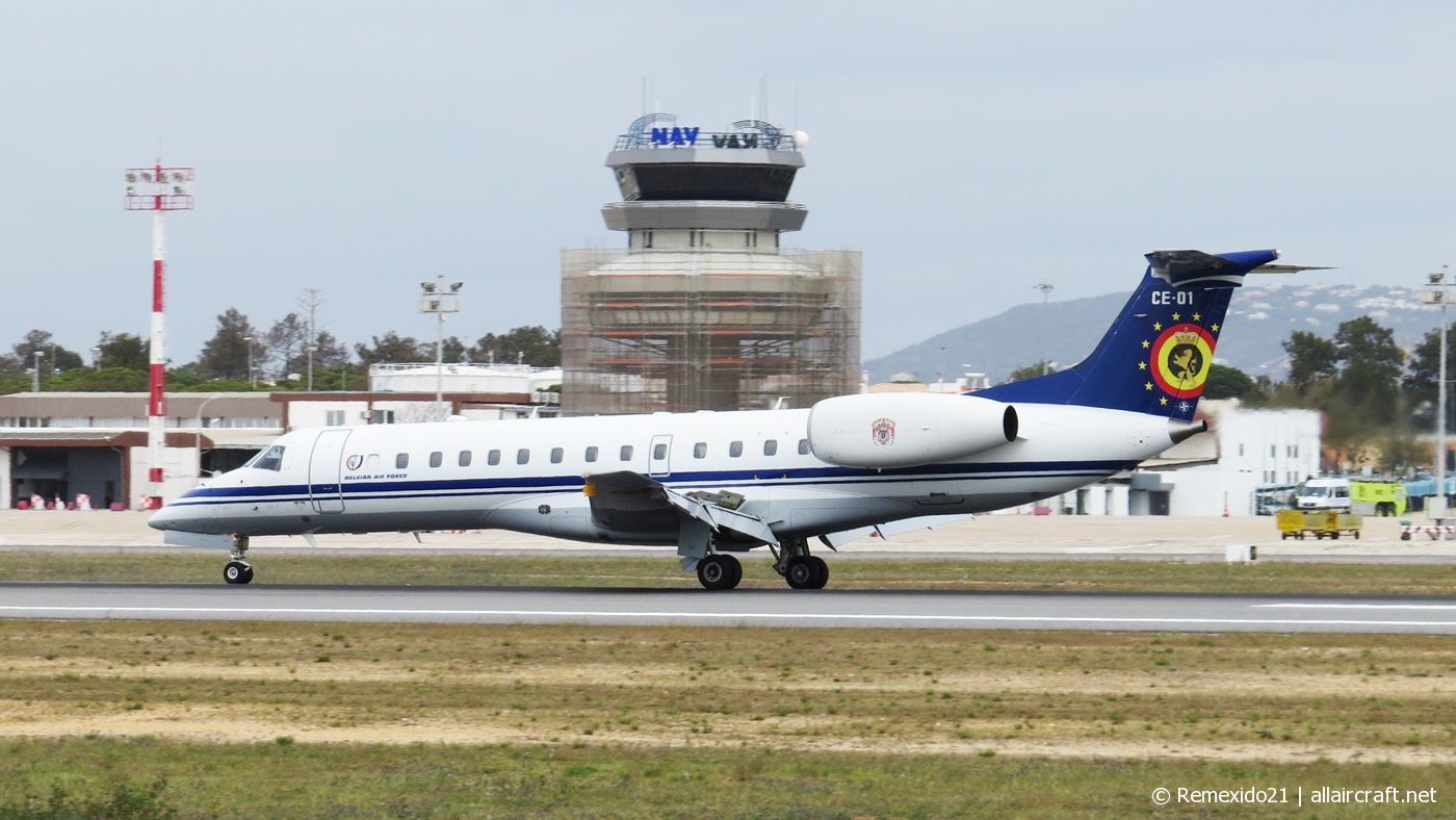 CE-01 (145449) 2001 Embraer ERJ-135LR